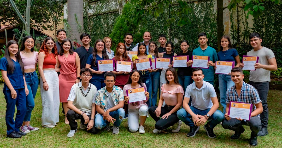 becados fondo becas unab