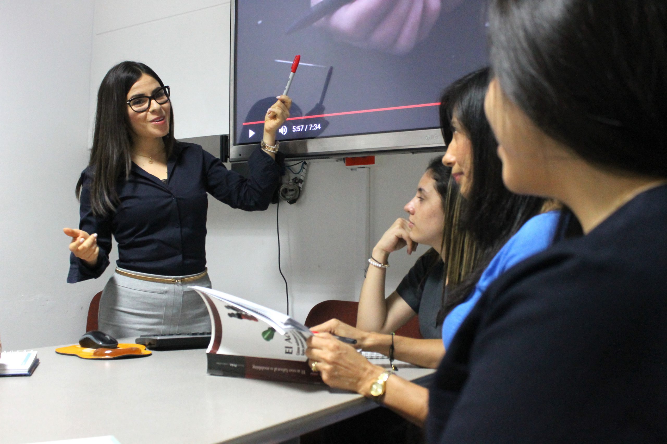 Docente UNAB se destaca en investigación internacional