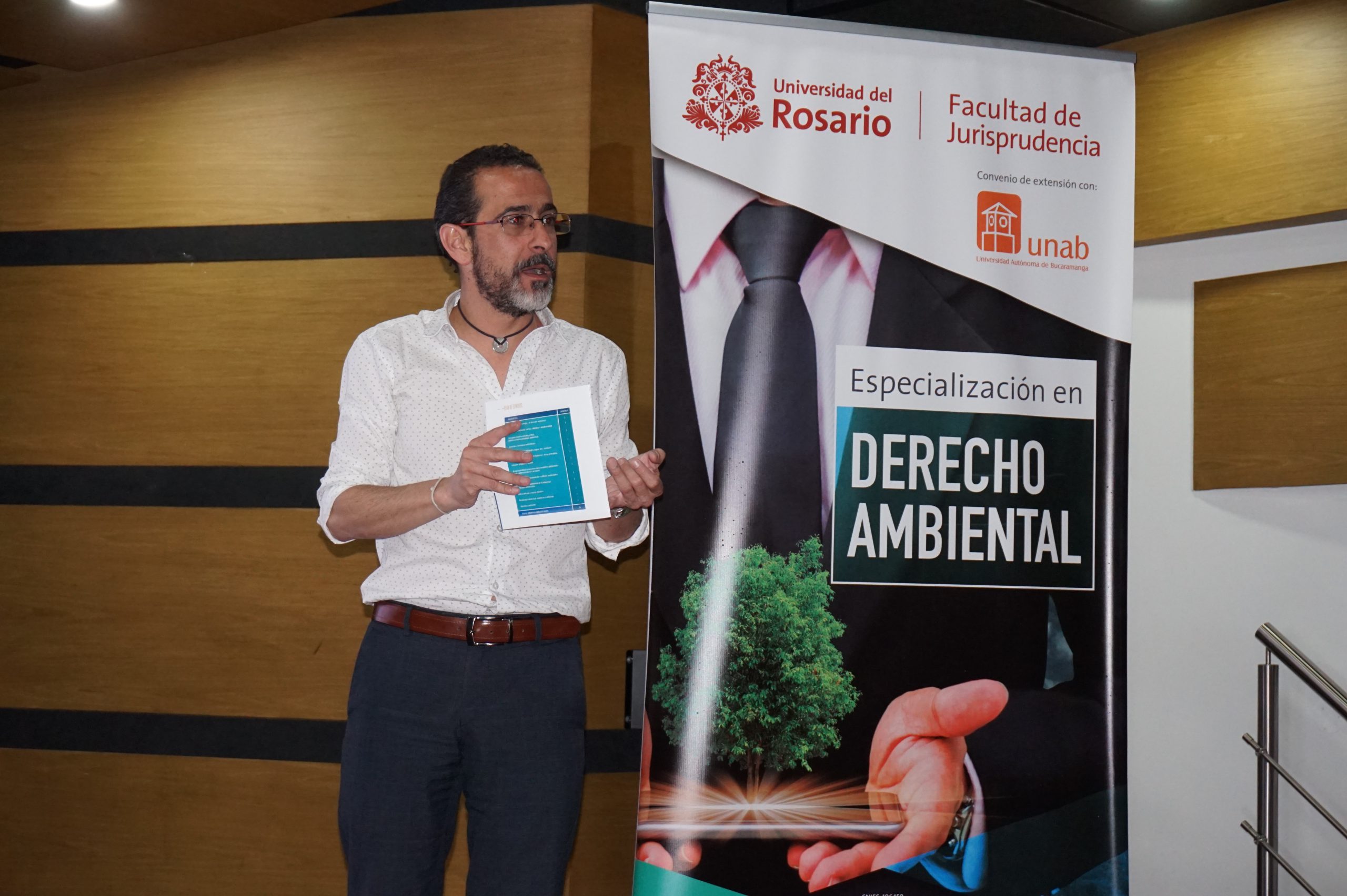 La UNAB estrena especialización en convenio con la Universidad del Rosario