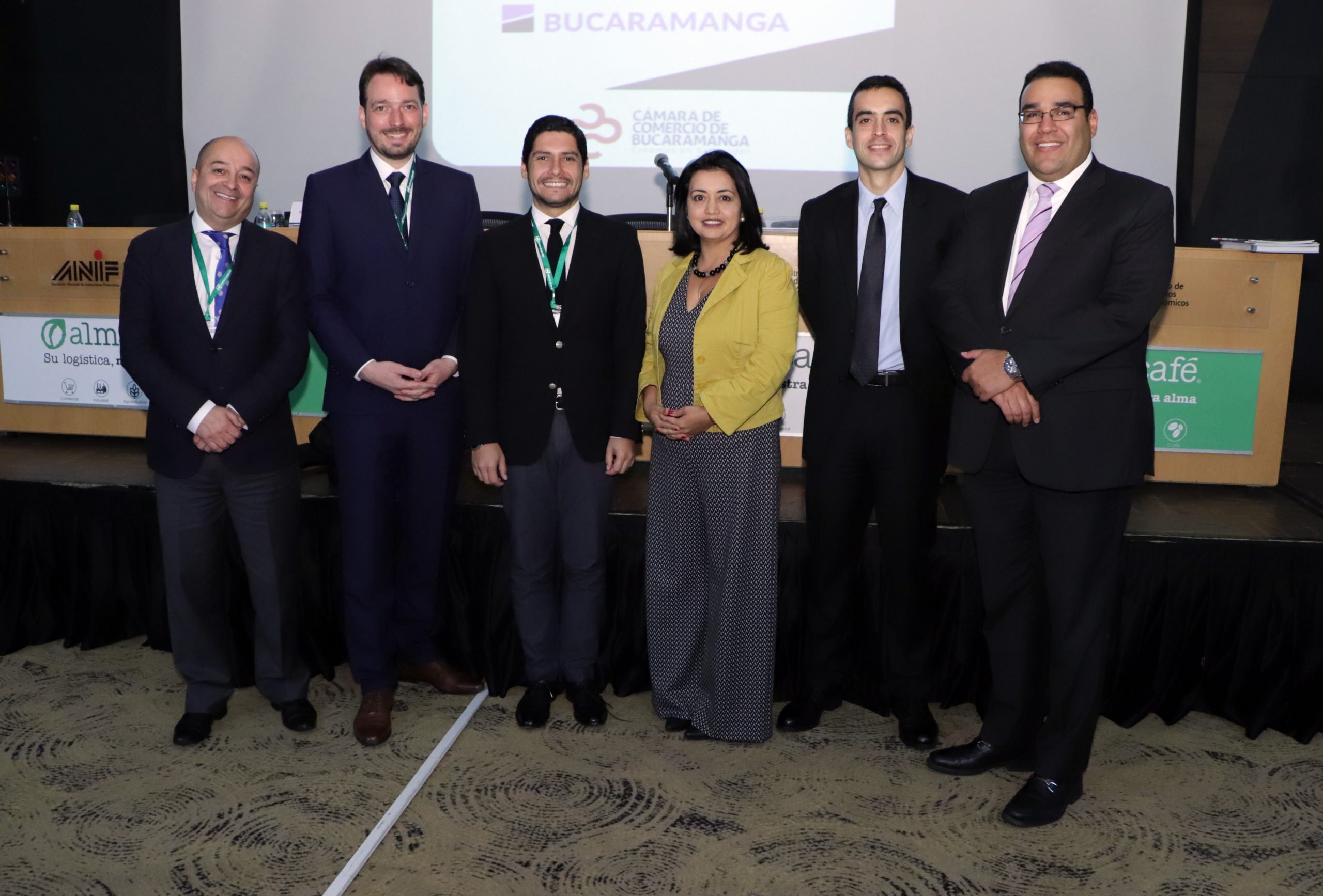 UNAB presentó bondades de la formación dual en Seminario Macroeconómico de ANIF