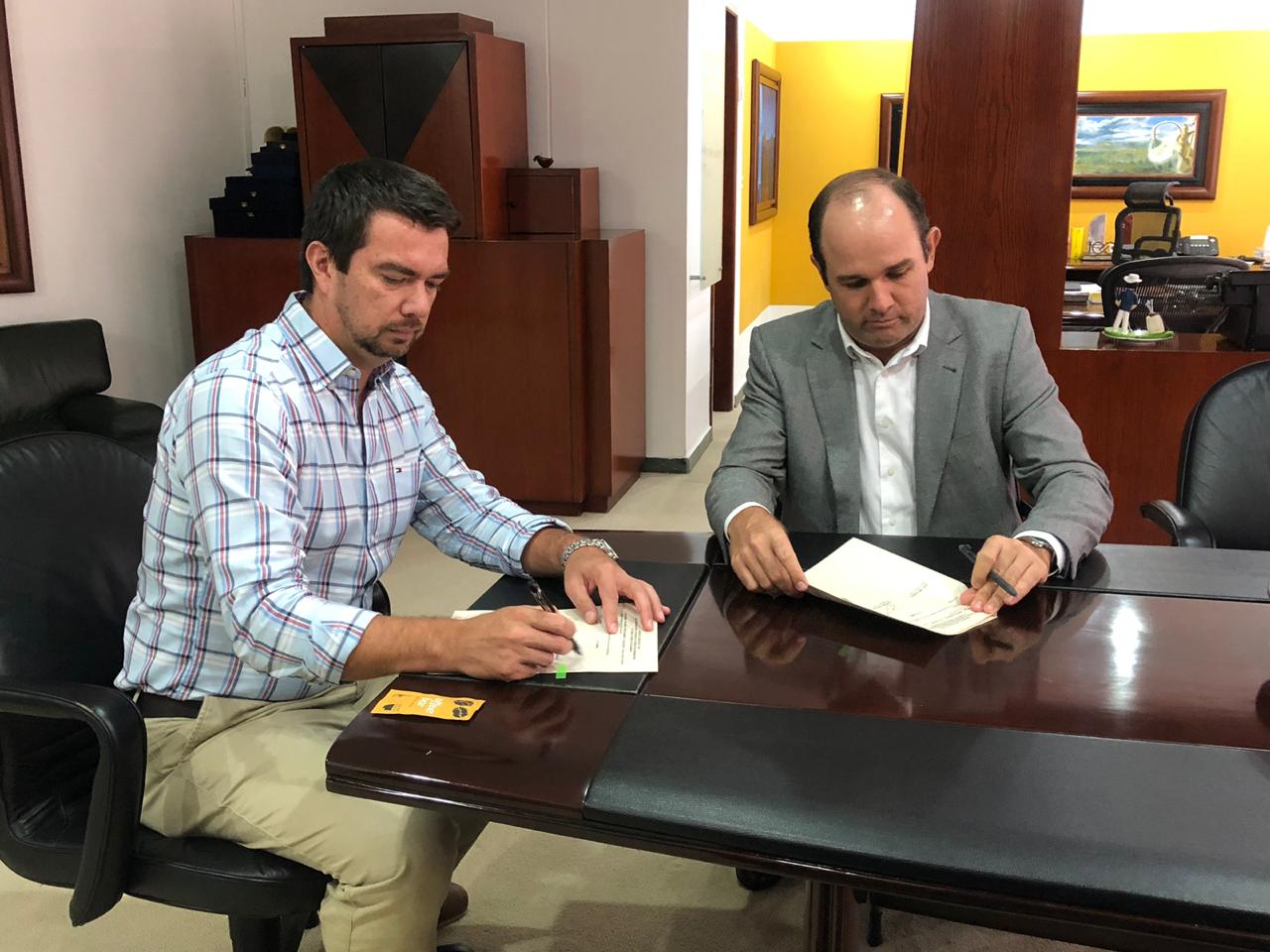 UNAB Creative y Cámara de Comercio de Bucaramanga se unen para apoyar emprendedores santandereanos