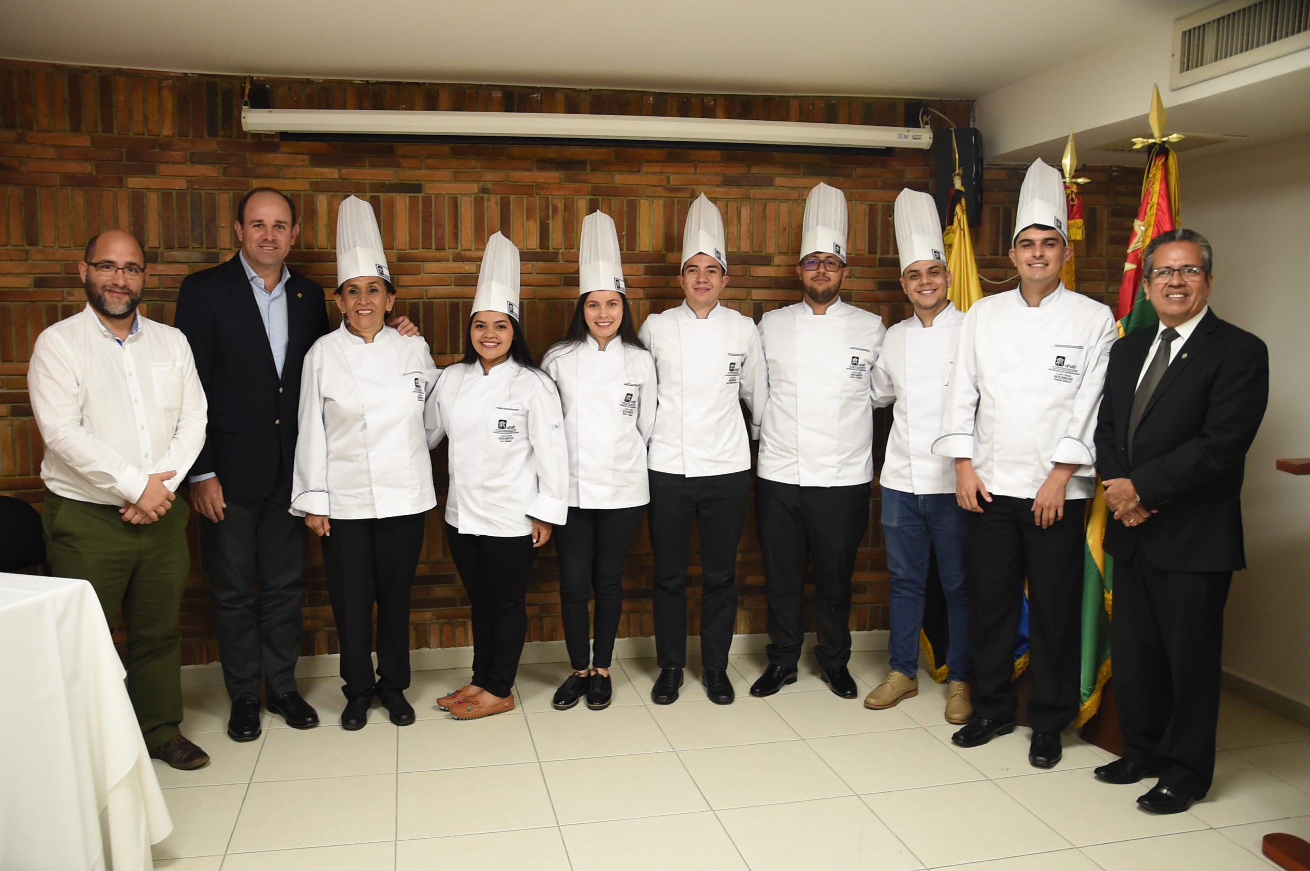 Se gradúa la primera promoción del Programa de Gastronomía y Alta Cocina de la UNAB