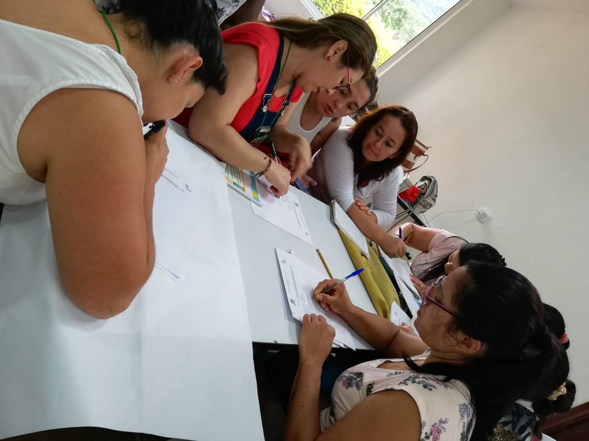 Madres comunitarias y profesionales en educación se unen por la primera infancia