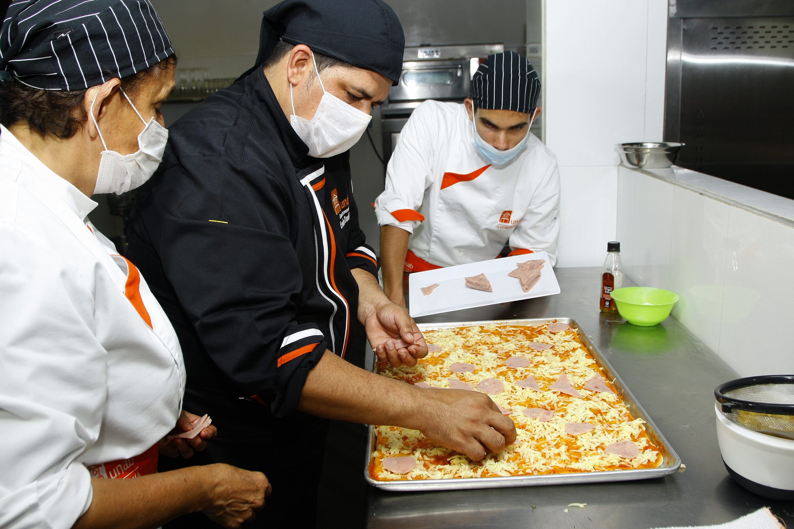 Auxiliar Académico Laboratorio de Gastronomía y Alta Cocina