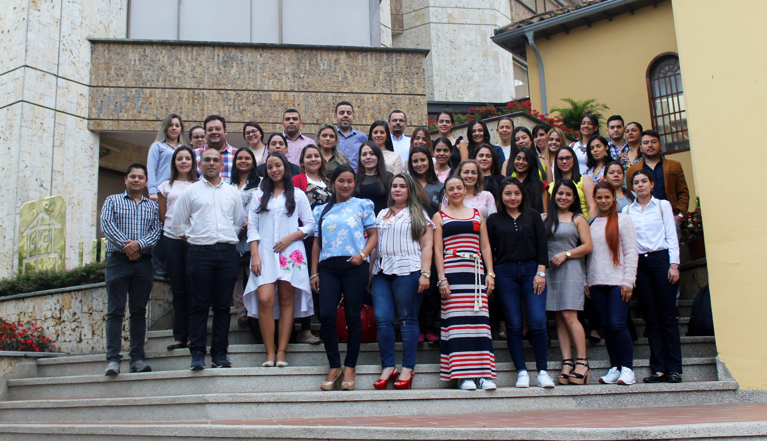 Estudiantes de posgrados participan en jornada de inducción