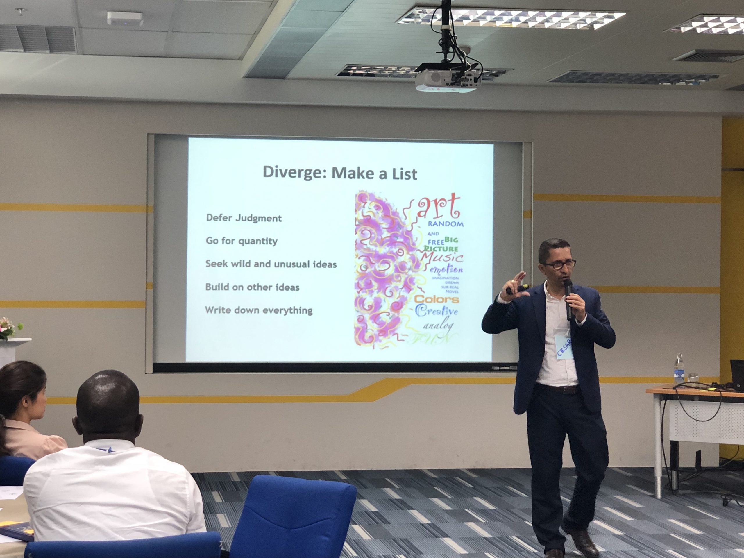 Director de Unab Creative apoyó el Science Leadership Program en Tailandia