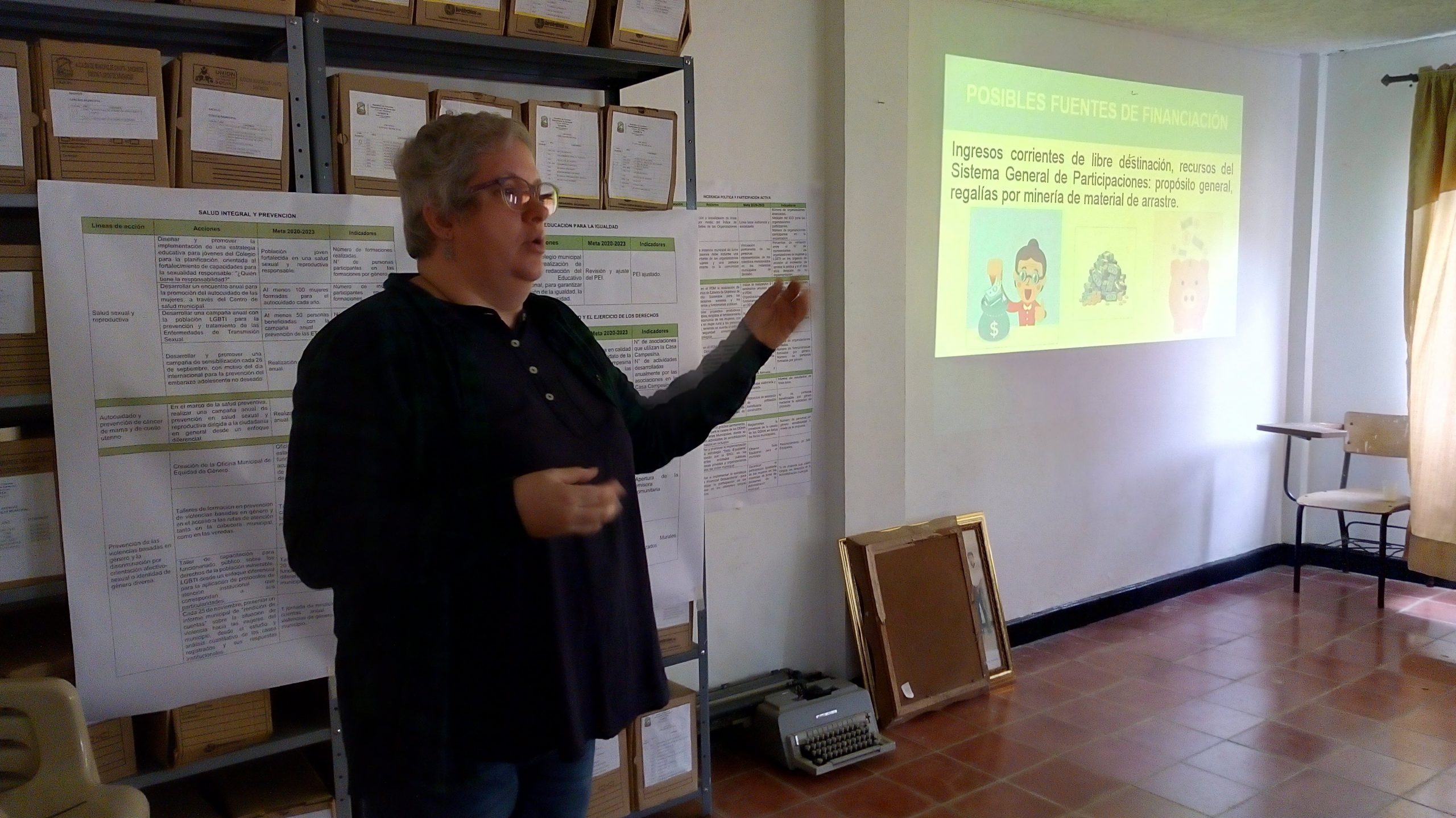 Presentanción de Política Pública de Equidad de Género para Charta