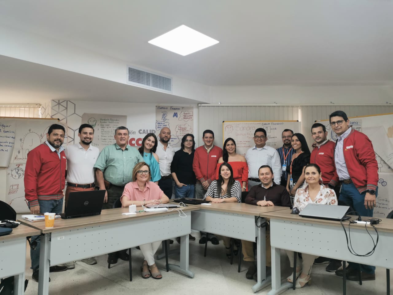 Docentes en formación dual universitaria se capacitan