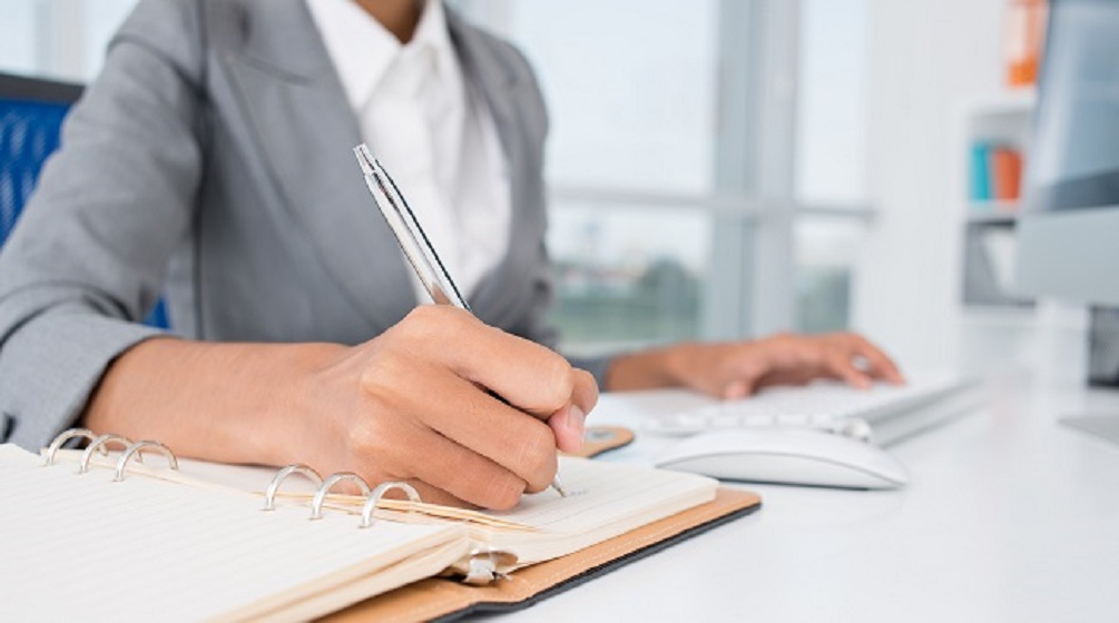 Secretaria Académica para el Departamento de Matemáticas