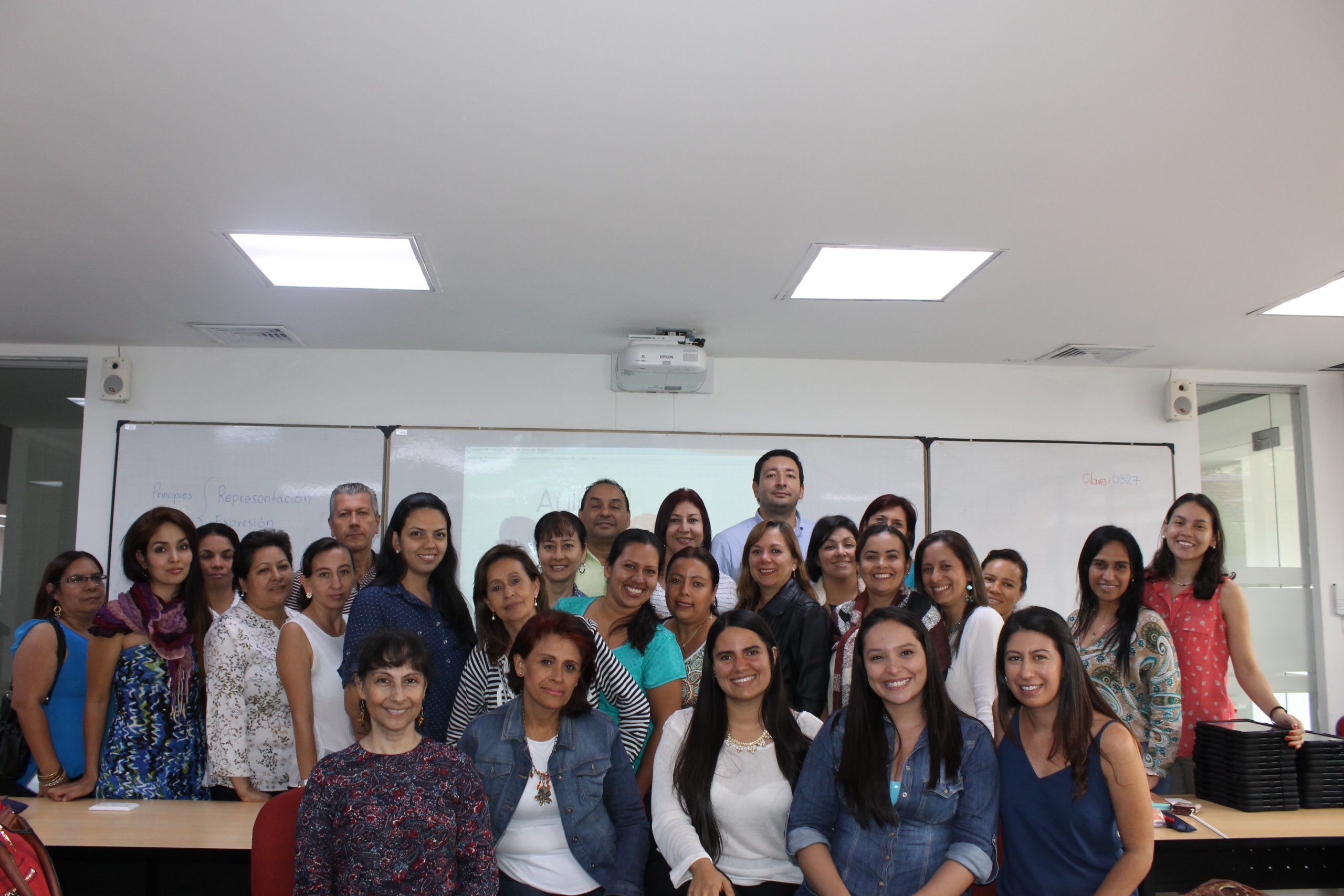 Proyecto Hacia la construcción de un diseño curricular universal mediado por las TIC