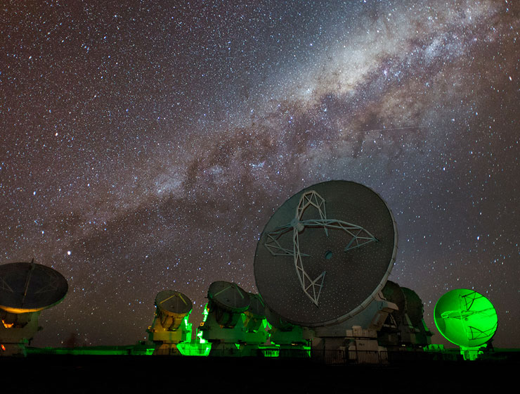 Conferencia Día de Internet: «Astronomía, conectividad, cómputo: desafíos y oportunidades»