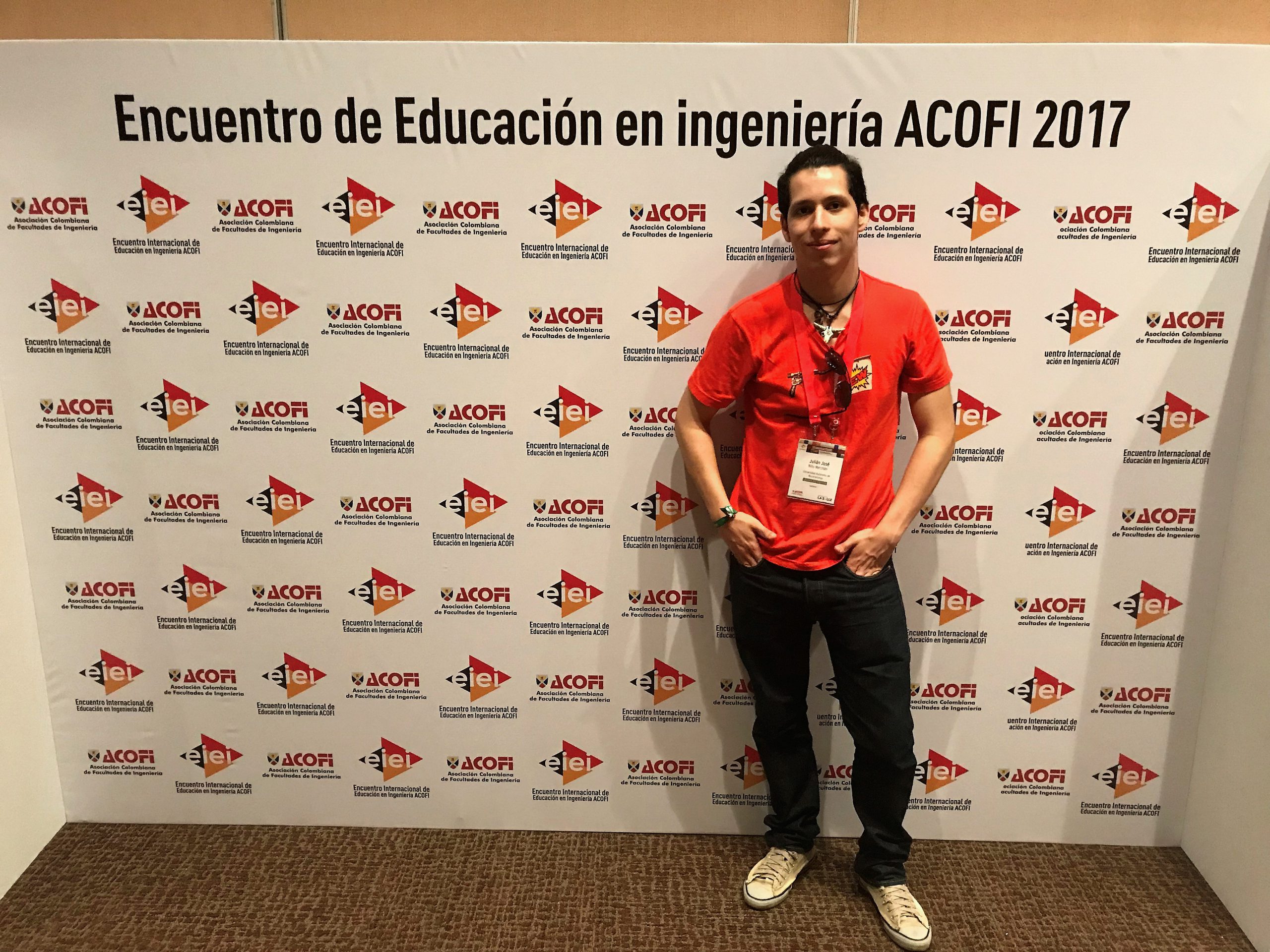 Estudiante UNAB participó en muestra de los mejores proyectos de ingeniería, organizada por Acofi