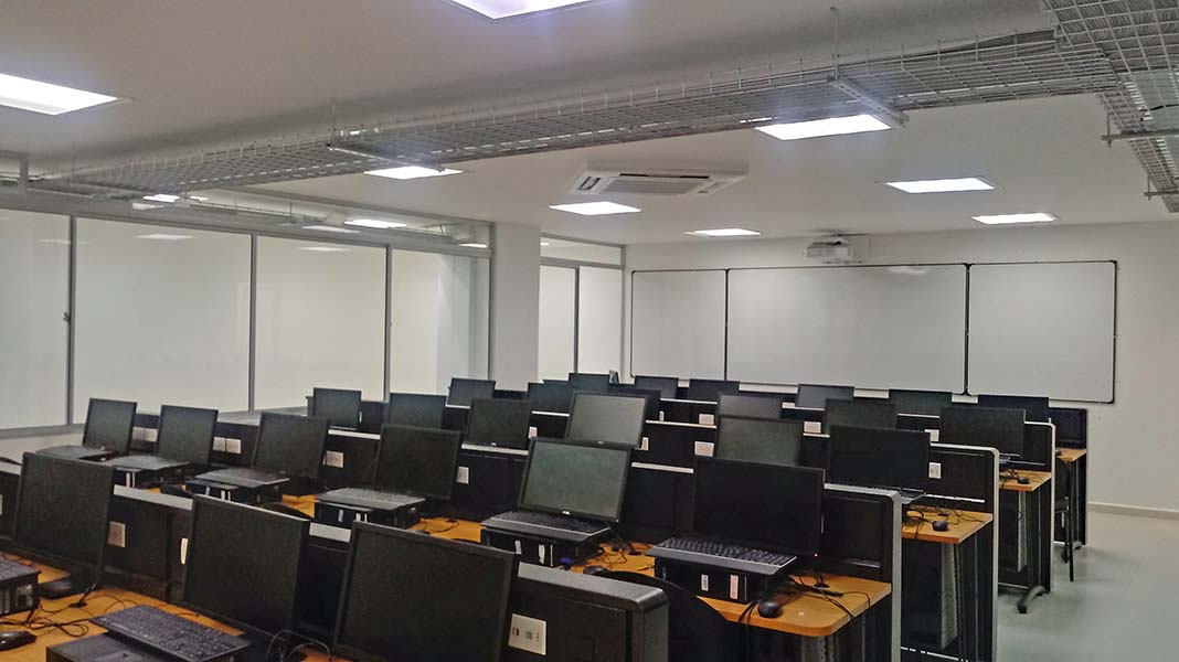 Se renueva el Laboratorio de Telecomunicaciones