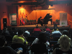 Su Majestad el piano, de nuevo en  la ciudad