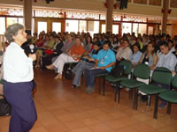 Niños que no sienten afecto se inclinan a la violencia