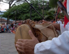 ?Suenan los tambores!