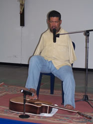 El hombre de los pies de Dios