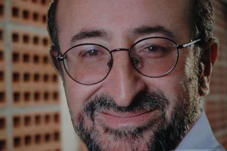 Lozano no cambia a Uribe por nadie