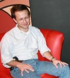 Uribe nunca ha hecho nada por debajo de la mesa: Andrés F. Arias