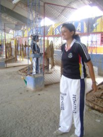 El tejo busca salir del barro