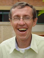 «Hay que combinar fusiles y tractores»