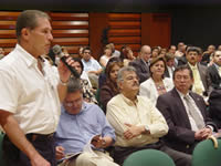 Ecos del debate con Uribe Vélez