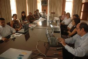 «Los Ecaes miden al estudiante, no a la Universidad»: decanos