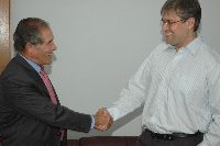 «Buscamos profesionales brillantes»