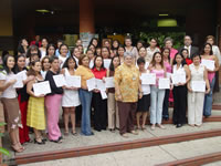 Auxiliares de servicio se graduaron en cuidado ambiental