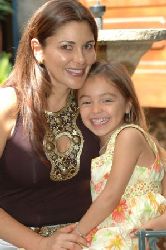 … y la reina sigue en su trono