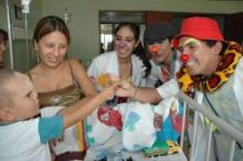 Terapia de la risa llega al Hospital del Norte