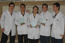 Felicitación del presidente Uribe Vélez por segundo puesto en concurso de Medicina