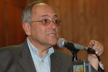 José Obdulio no cambia