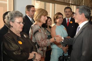 «El título es de los soldados y policías de mi patria»