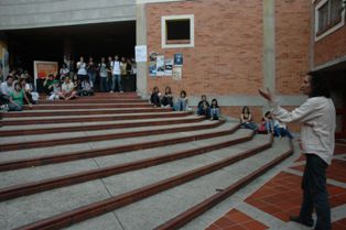 «Ama con seguridad»