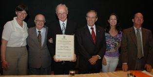 Alfred Vormfelde, Doctorado Honoris Causa en Administración