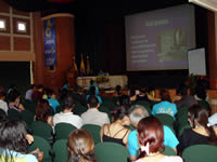 Estudiantes muestran sus trabajos en Visión 2006