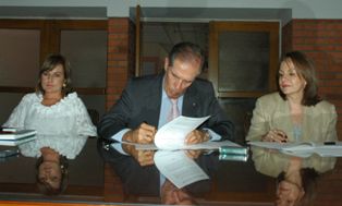 Sellada alianza UNAB-EIN