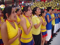 Un derroche de color, alegría y coordinación