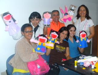 Los Títeres Son una Gran Ayuda Educativa