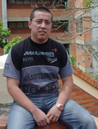 Estudiante se abre paso en el sistema financiero de España