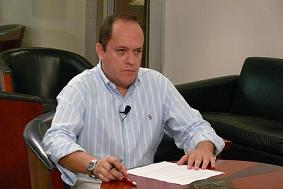 Perfiles y Señas: Luis Fernando Rueda Vivas