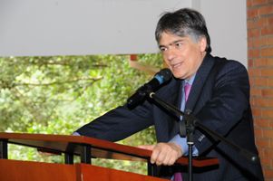 El dedo acusador de Bejarano