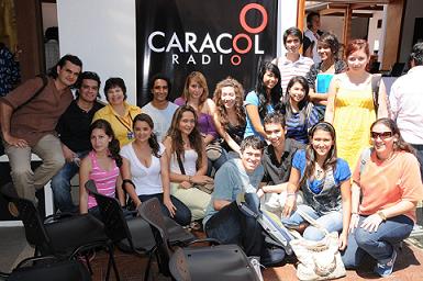 Destacados:  Visita a Caracol por estudiantes de Comunicación Social