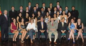 La UNAB graduó a 535 profesionales y especialistas