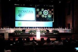 Participación de la UNAB en TECNNOVA