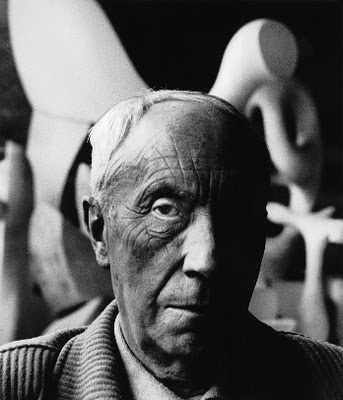 Rincón para soñar:  Poeta Francés, Jean Arp
