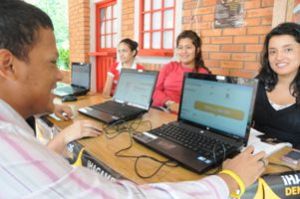 ¡Profesores, a votar!