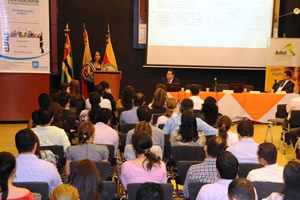 Exitoso resultado feria laboral UNAB 2012