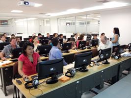 Lenguas se apoya en Tema